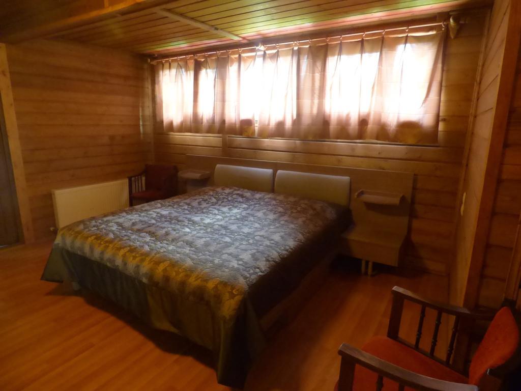 Hotel Hatsvali Μέστια Δωμάτιο φωτογραφία