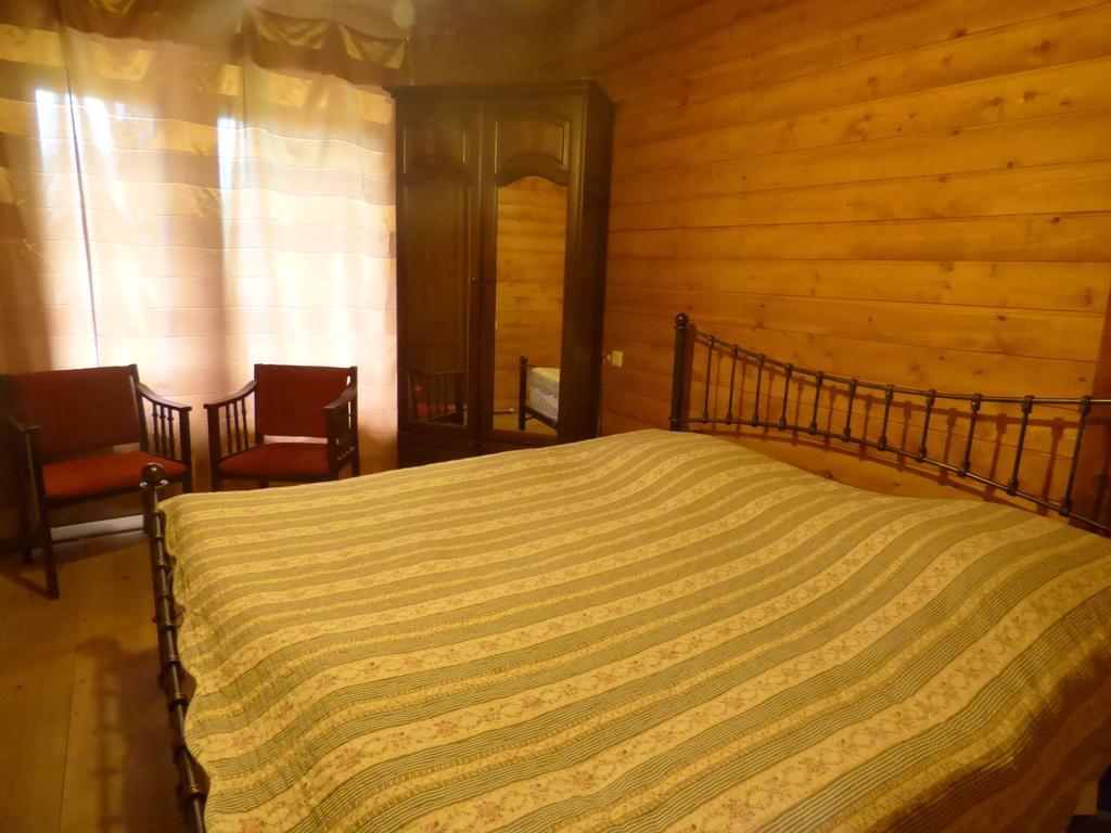 Hotel Hatsvali Μέστια Δωμάτιο φωτογραφία