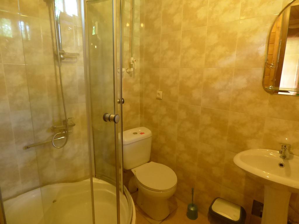 Hotel Hatsvali Μέστια Δωμάτιο φωτογραφία