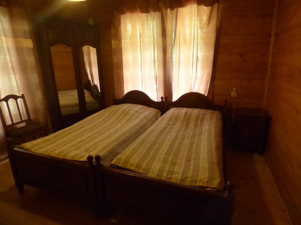 Hotel Hatsvali Μέστια Δωμάτιο φωτογραφία