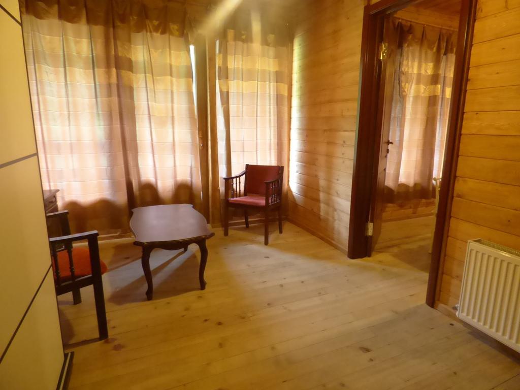 Hotel Hatsvali Μέστια Δωμάτιο φωτογραφία